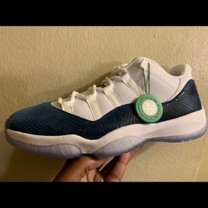 Snakeskin Jordan 11